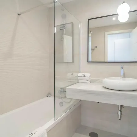 شقة Amazing In With Wifi, Outdoor Swimming Pool And Swimming Pool
